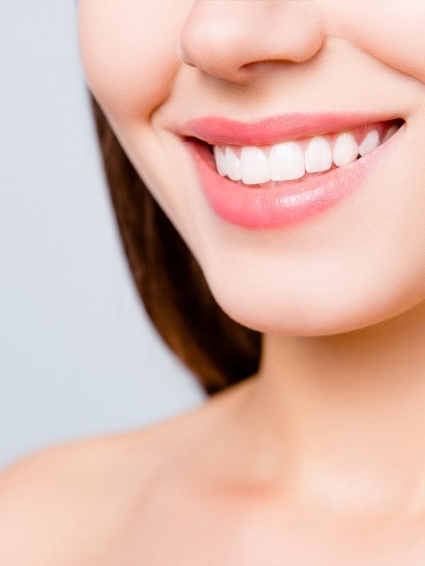 Clareamento Dental COB Odontologia